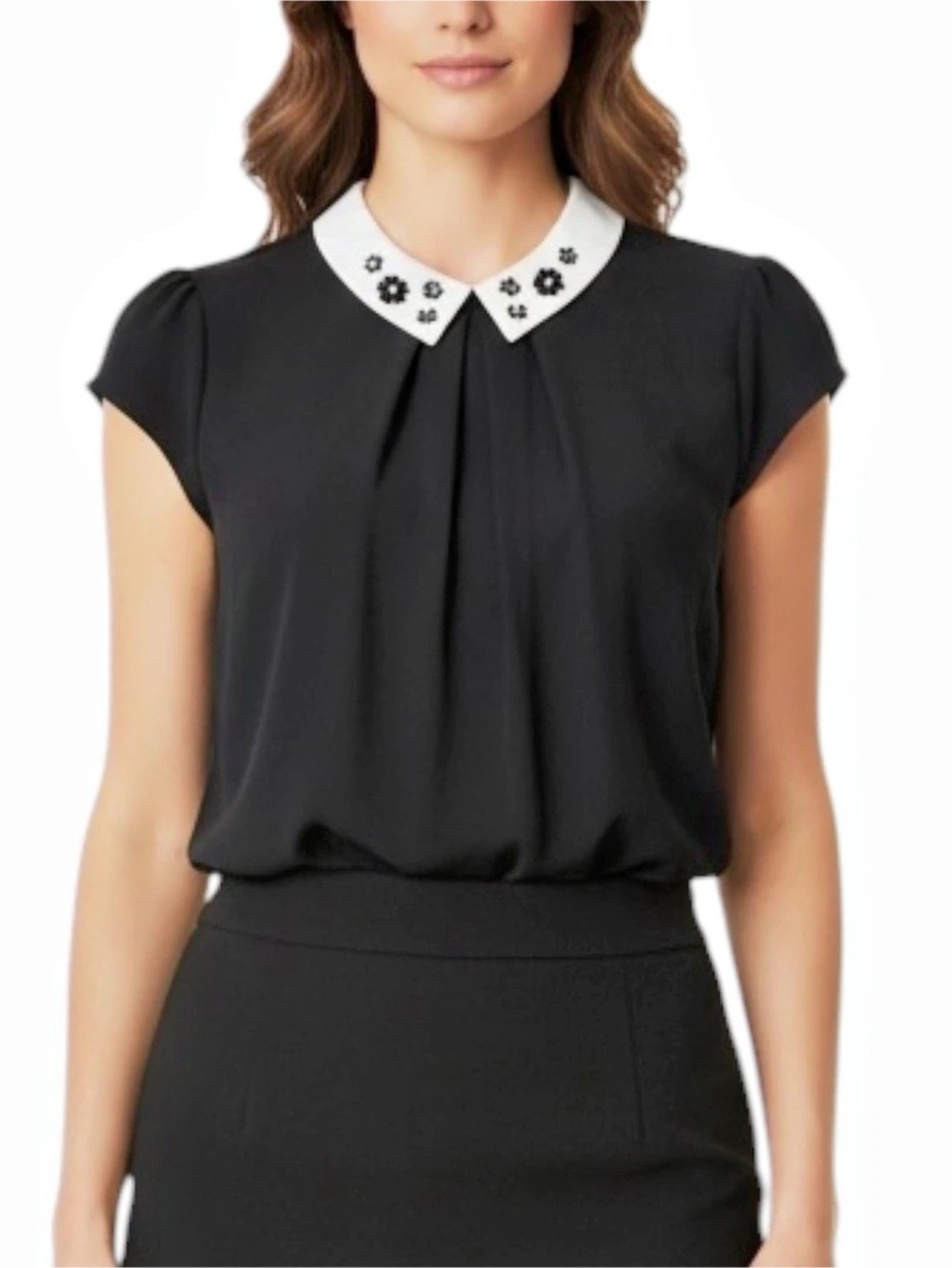 ELLE Black Sleeveless Blouse with White Floral Collar Appliqué Size MED -- WOW!!